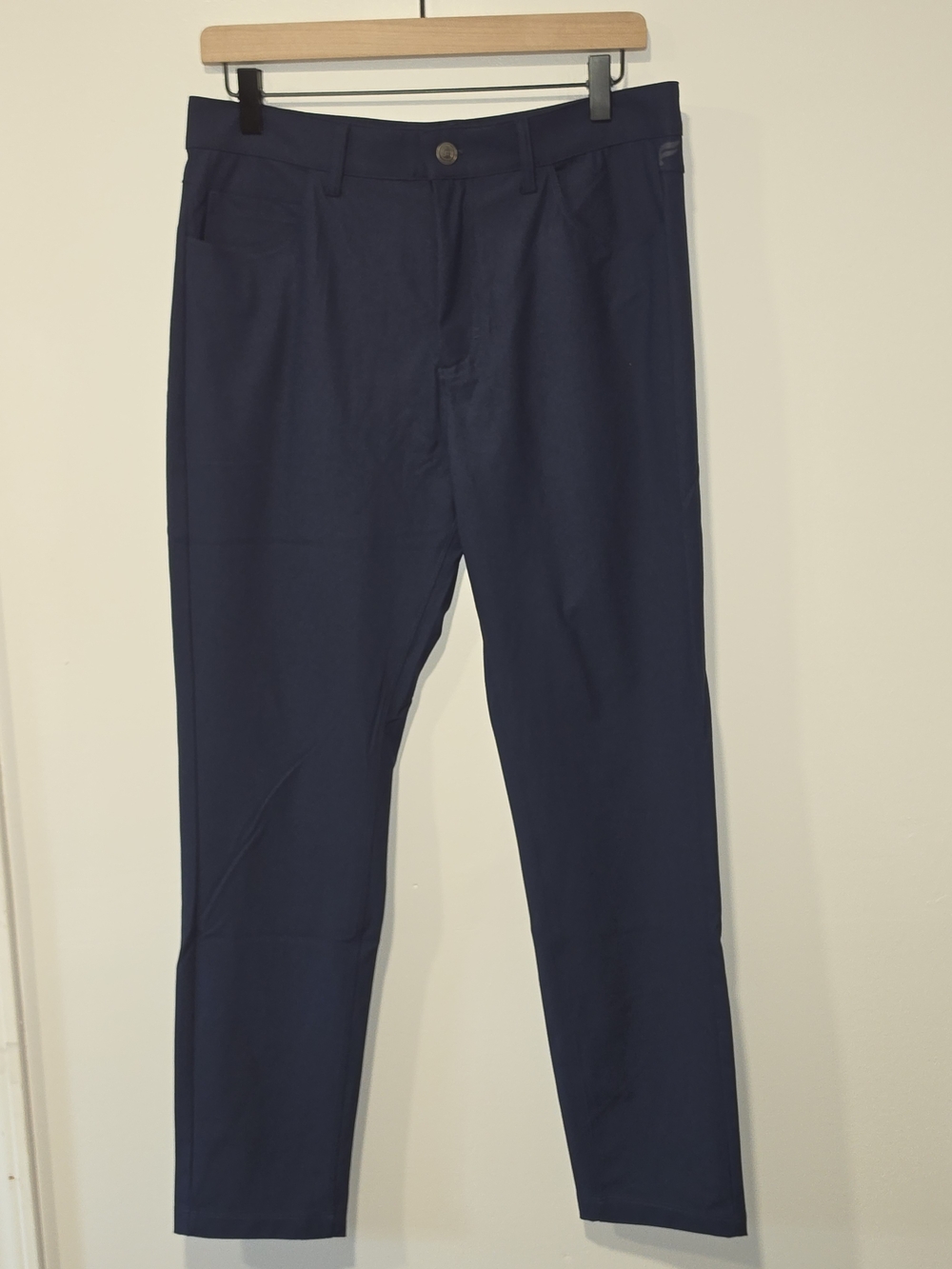 NWT Fabletics Don 5-Pocket Slim Fit Navy Performance Pants Mens Size 32x30